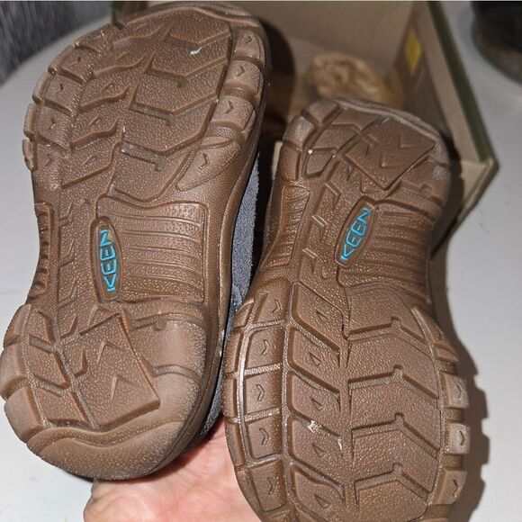 Keen Girls Wapato WP Winter Boots Dark Gray Aqua Size US 9  Waterproof Snow New - Picture 7 of 13
